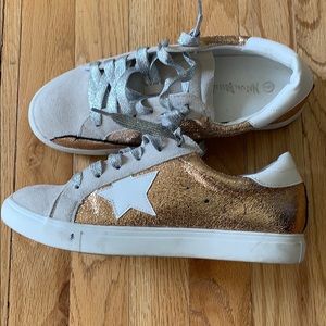 Super adorable sneakers